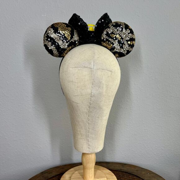 Royal Safari Minnie Ears | Disney’s Lion King-Inspired Mouse Ears Headband - Picture 4 of 5